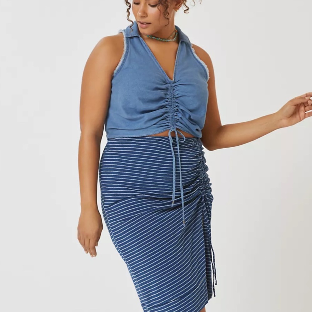 Anthropologie Blue Ruched Crop Top - Picture 2 of 8